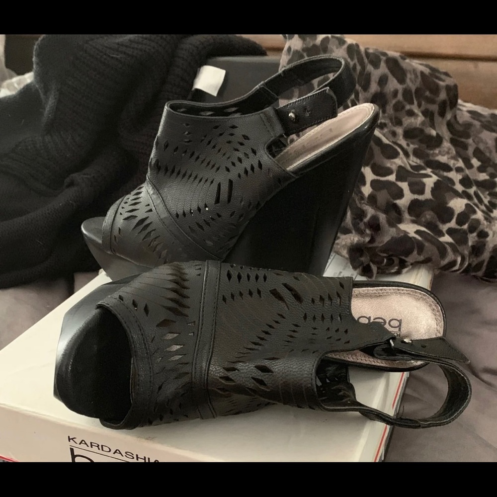 Black Bebe wedge Kardashian’s